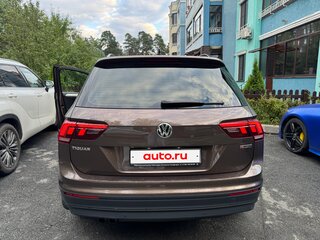 2019 Volkswagen Tiguan II, коричневый, 2830000 рублей, вид 5