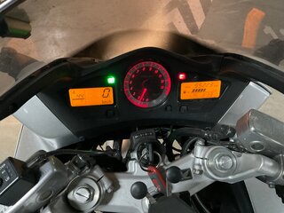 2007 Honda VFR 800, серебристый, 500000 рублей, вид 1
