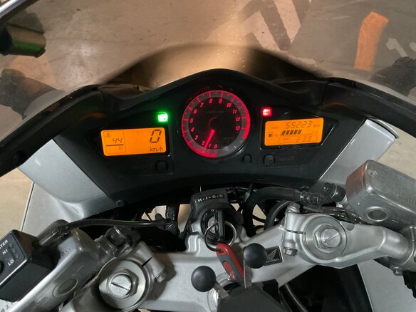 2007 Honda VFR 800, серебристый, 500000 рублей