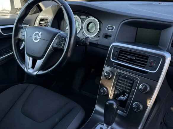 2011 Volvo S60 II, белый, 1150000 рублей - вид 12