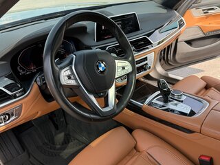 2022 BMW 7 серии 730d xDrive VI (G11/G12) Рестайлинг, чёрный, 9900000 рублей, вид 1