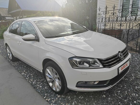 2011 Volkswagen Passat B7, белый, 1159000 рублей - вид 2