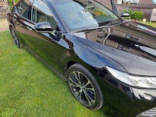 2020 Toyota Camry VIII (XV70), чёрный, 3000000 рублей, вид 2