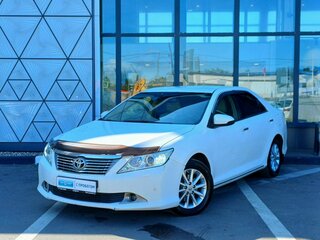 2012 Toyota Camry VII (XV50), белый, 1349000 рублей, вид 1