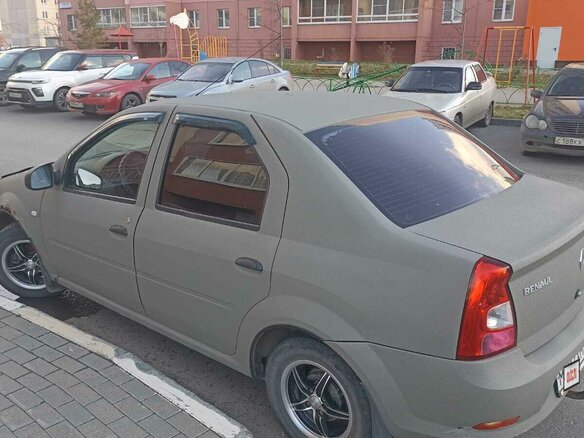 2011 Renault Logan I Рестайлинг, бежевый, 270000 рублей - вид 4