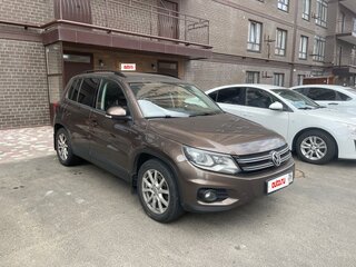2014 Volkswagen Tiguan I Рестайлинг, коричневый, 1310000 рублей, вид 2
