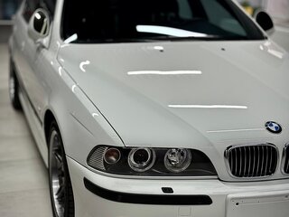 2002 BMW 5 серии 540i IV (E39) Рестайлинг, белый, 3500000 рублей, вид 1