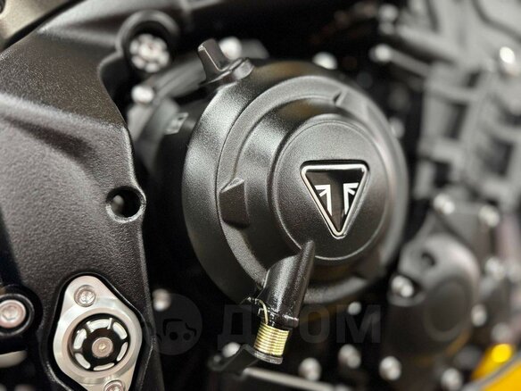 2023 Triumph Street Triple, жёлтый, 1170000 рублей - вид 14
