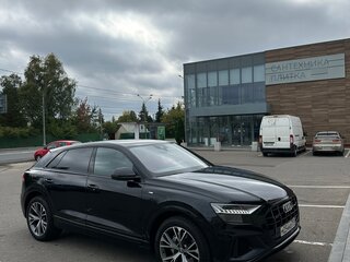 2018 Audi Q8 55 TFSI I (4M), чёрный, 4800000 рублей, вид 3
