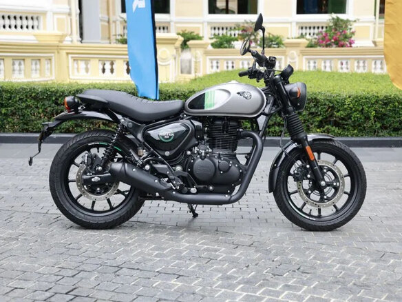 2025 Royal Enfield Hunter, чёрный, 462000 рублей - вид 13