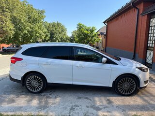 2017 Ford Focus III Рестайлинг, белый, 899000 рублей, вид 2