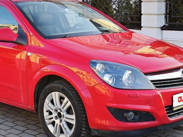 2010 Opel Astra H Рестайлинг, красный, 649999 рублей - вид 5