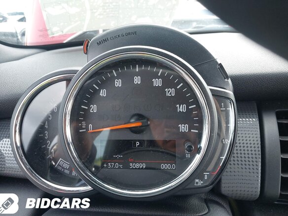 2018 Mini Cabrio Cooper III, красный, 2000000 рублей - вид 5