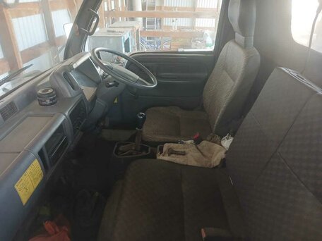 1999 Nissan Diesel Condor, белый, 3150000 рублей, вид 3