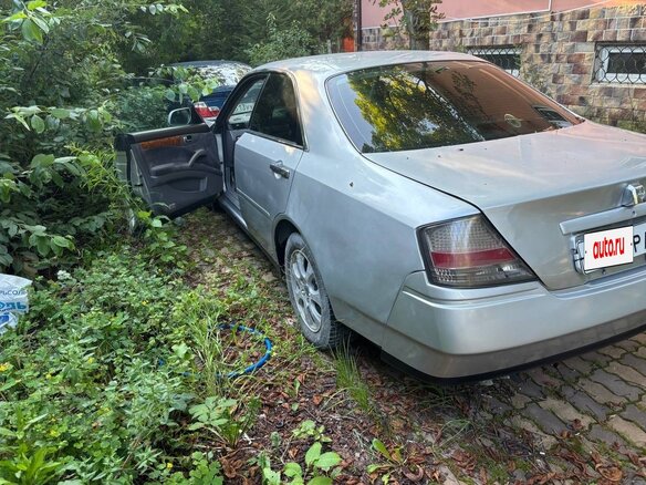 2001 Nissan Gloria XI (Y34), серебристый - вид 2