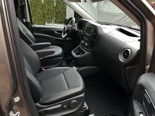2017 Mercedes-Benz Metris, чёрный, 2800000 рублей, вид 4