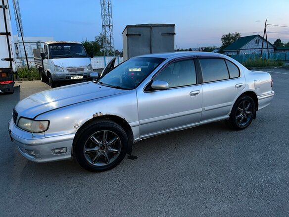 1997 Nissan Cefiro II (A32), серебристый, 420000 рублей - вид 9