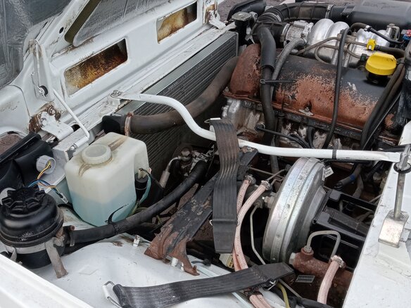 2014 Lada (ВАЗ) 2121 (4x4) I Рестайлинг, белый, 470000 рублей - вид 8