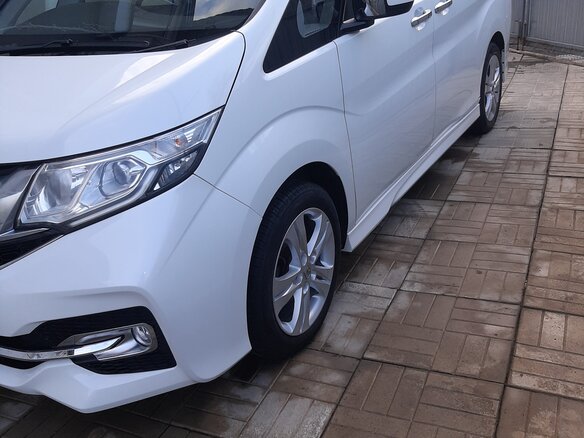 2017 Honda Stepwgn Spada V Рестайлинг, белый, 2130000 рублей - вид 3