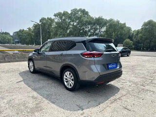 2023 Chevrolet Orlando II, серебристый, 1345028 рублей, вид 4