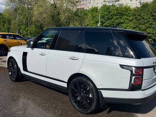2019 Land Rover Range Rover IV Рестайлинг, белый, 6000000 рублей, вид 3