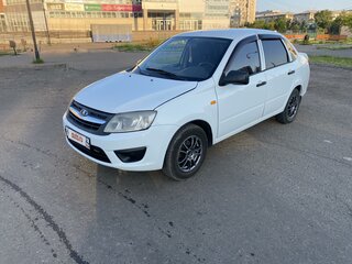 2015 Lada (ВАЗ) Granta I, белый, 400000 рублей, вид 1