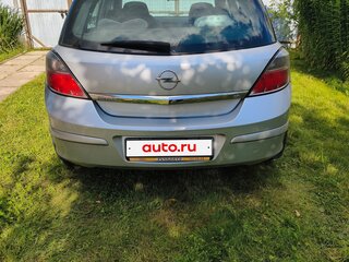2008 Opel Astra H Рестайлинг, серебристый, 600000 рублей, вид 3