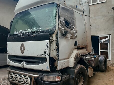 1999 Renault Premium, белый, 500000 рублей, вид 5