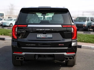2025 GMC Yukon V Рестайлинг, чёрный, 14500777 рублей, вид 4