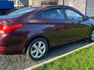 2011 Hyundai Solaris I, фиолетовый, 760000 рублей, вид 3