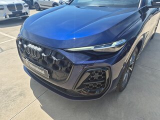 2026 Audi Q5 45 TFSI III (GU), синий, 5500000 рублей, вид 2