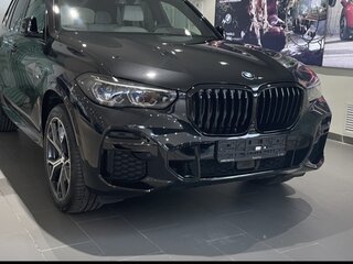 2021 BMW X5 30d IV (G05/G18), чёрный, 7800000 рублей, вид 2