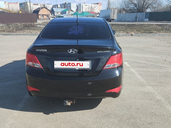 2015 Hyundai Solaris I Рестайлинг, чёрный, 1150000 рублей - вид 2