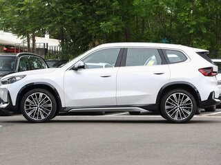 2026 BMW X1 Long 25Li xDrive III (U11/U12), белый, 5565000 рублей, вид 5