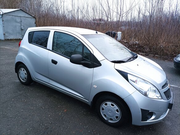 2012 Chevrolet Spark III, серебристый - вид 1