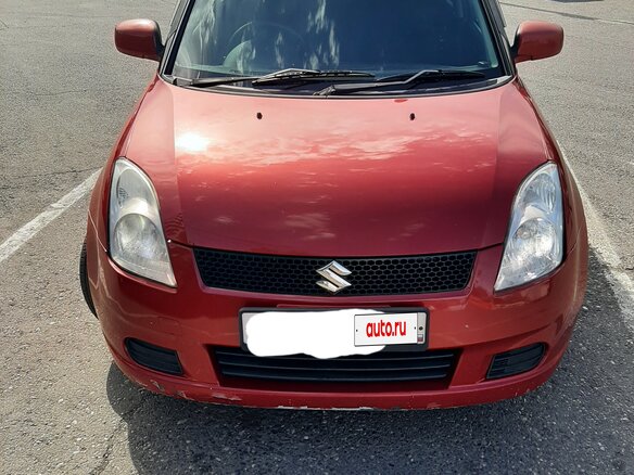 2004 Suzuki Swift III, пурпурный