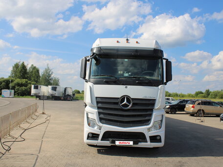 2021 Mercedes-Benz Actros, белый, 5600000 рублей, вид 2