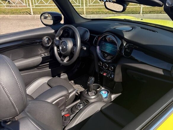 2023 Mini Cabrio Cooper S III Рестайлинг 2, жёлтый, 3750000 рублей - вид 5