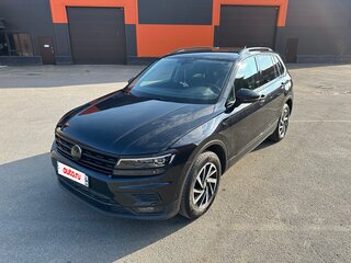 2018 Volkswagen Tiguan II, чёрный, 2050000 рублей, вид 1