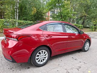 2018 Hyundai Solaris II, красный, 1170000 рублей, вид 4