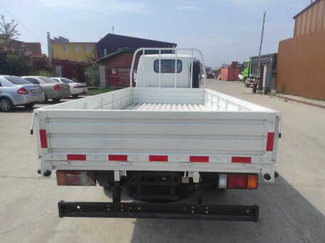 2024 Isuzu Elf (N-series), белый, 3300000 рублей, вид 4