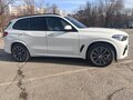 2019 BMW X5 30d IV (G05/G18), белый, 6600000 рублей - вид 4