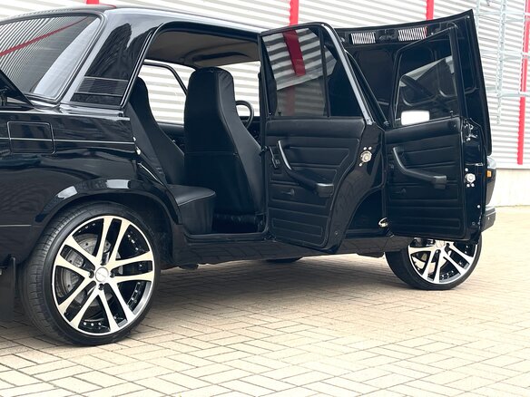 2010 Lada (ВАЗ) 2107, чёрный - вид 38