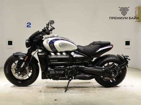 2025 Triumph Rocket 3, белый, 3299000 рублей, вид 2