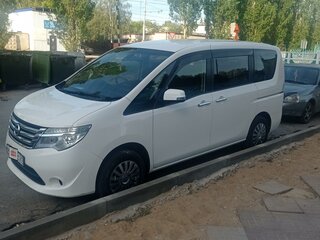 2016 Nissan Serena IV (C26), белый, 1400000 рублей, вид 3