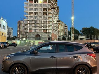 2014 Hyundai ix35 I Рестайлинг, серый, 1790000 рублей, вид 2