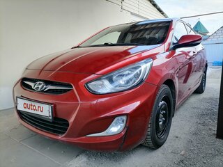 2011 Hyundai Solaris I, красный, 700000 рублей, вид 2