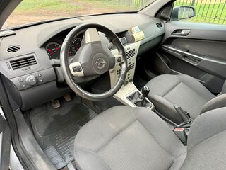 2008 Opel Astra H Рестайлинг, серебристый, 390000 рублей, вид 5