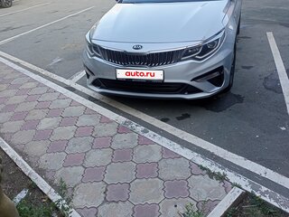 2019 Kia Optima IV Рестайлинг, серебристый, 1760000 рублей, вид 1