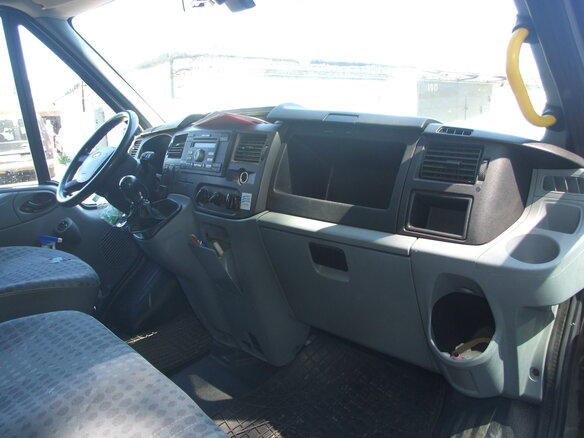2006 Ford Transit, серебристый, 1500000 рублей - вид 38